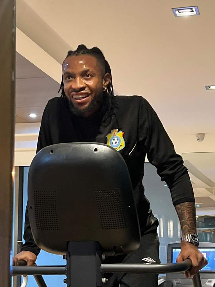 Lire la suite à propos de l’article Football : Jonathan Bolingi reprend avec les entraînements individuels