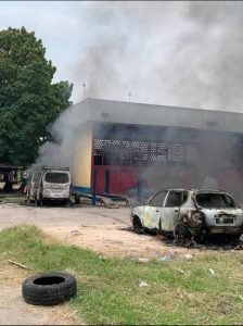 Lire la suite à propos de l’article Kinshasa : des blessés du côté policier et étudiant après des échauffourées à l’ISTA