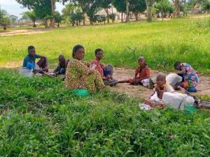 Lire la suite à propos de l’article Kananga : plus de 30 familles « refoulées » du Haut-Lomami passent nuit à la belle étoile devant la mairie 
