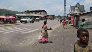 Lire la suite à propos de l’article Guerre à l’Est : une autre bombe tombe à Sake près de la station IBB et fait des blessés