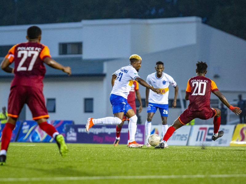Lire la suite à propos de l’article Football : Luvumbu Nzinga suspendu pour 6 mois de toutes les activités sportives par la Fédération Rwandaise de Football