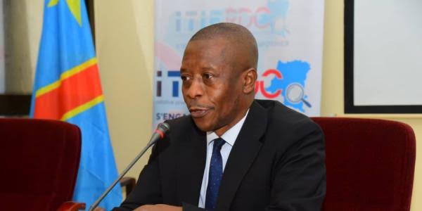 Lire la suite à propos de l’article Accord UE-Rwanda: “Ce protocole va favoriser encore le pillage des ressources naturelles du Congo” (J.C.Katende)