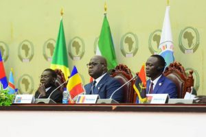 Lire la suite à propos de l’article Diplomatie : Félix Tshisekedi participe au sommet de la CEEAC sur l’insécurité dans certaines régions de l’Afrique et de la RDC