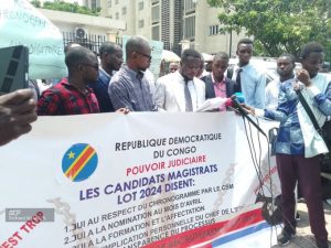 Lire la suite à propos de l’article RDC-Justice : les 2500 candidats magistrats de la vague 2024 dans la rue ce vendredi pour dénoncer la lenteur dans le processus de leur nomination