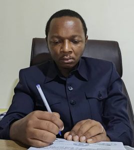 Lire la suite à propos de l’article Guerre à l’Est : un élu de Béni appelle à l’implication du ministre des affaires sociales dans le présumé détournement d’assistance des déplacés 
