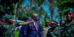 Lire la suite à propos de l’article Bemba aux officiers FARDC :  » l’officier ne ne vole pas, ne détourne pas, il ne tourne pas le dos à l’ennemi »