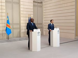 Lire la suite à propos de l’article RDC-France: sourire aux lèvres, Macron demande poliment à Kagame de retirer ses troupes sur le sol congolais 