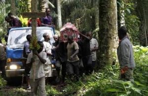 Lire la suite à propos de l’article RDC: malgré l’acte d’engagement signé devant Félix Tshisekedi, la milice Mobondo reste toujours active dans le territoire de Kwamouth