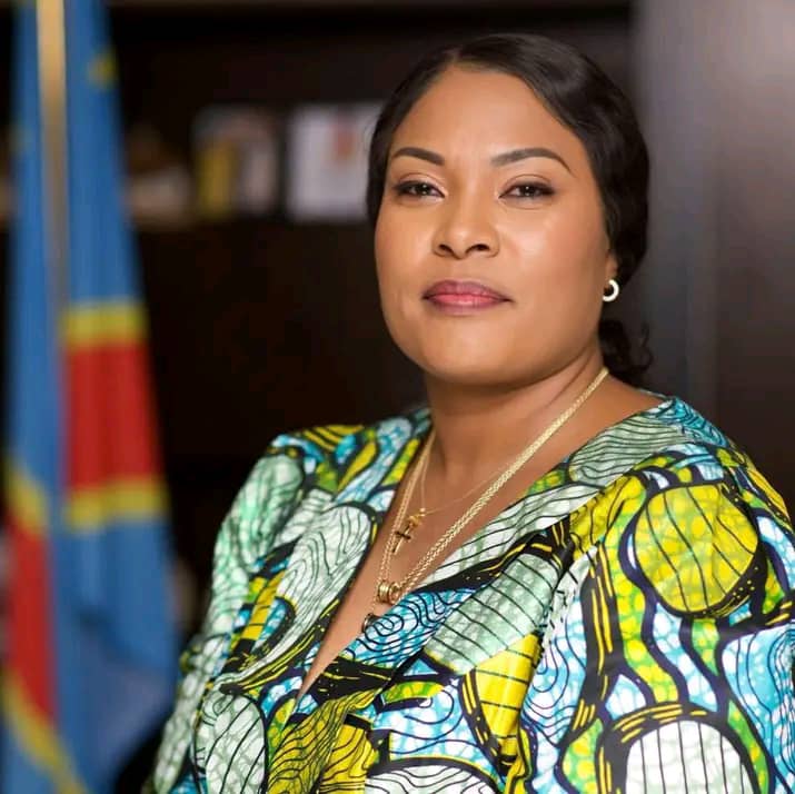 Lire la suite à propos de l’article RDC: avec 4 mandats électifs, Fifi Masuka est-elle animée par le souci de servir le pays ou simplement en quête du gain facile dans la politique ?