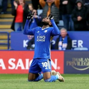Lire la suite à propos de l’article Championship : Leicester de Mavididi sacré champion !