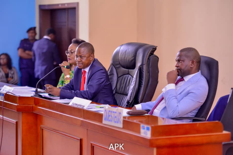 You are currently viewing Assemblée provinciale de Kinshasa : la plénière prévue ce lundi reportée sine die