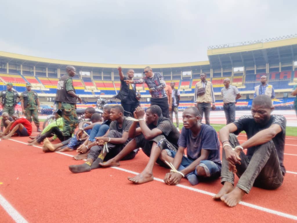 You are currently viewing Lutte contre l’insécurité à Kinshasa : présentation d’un réseau de faux policiers et des kidnappeurs