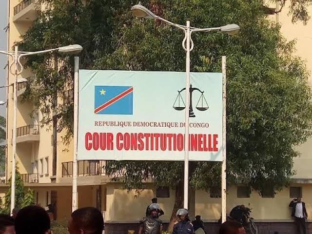 You are currently viewing Sénatoriales : Rose Mutombo repêchée par la justice au détriment de Anne Mbuguje pour défaut de nationalité 