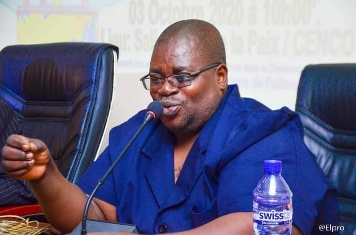 Lire la suite à propos de l’article Kinshasa : Colonelle Mimie Mundele appelée à démissionner au poste de Ministre provinciale de l’intérieur pour incompatibilité