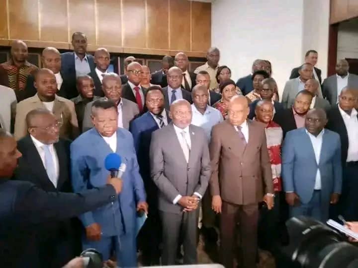 You are currently viewing Assemblée nationale : les députés du PEP-AAAP favorables à l’investiture du gouvernement Suminwa 