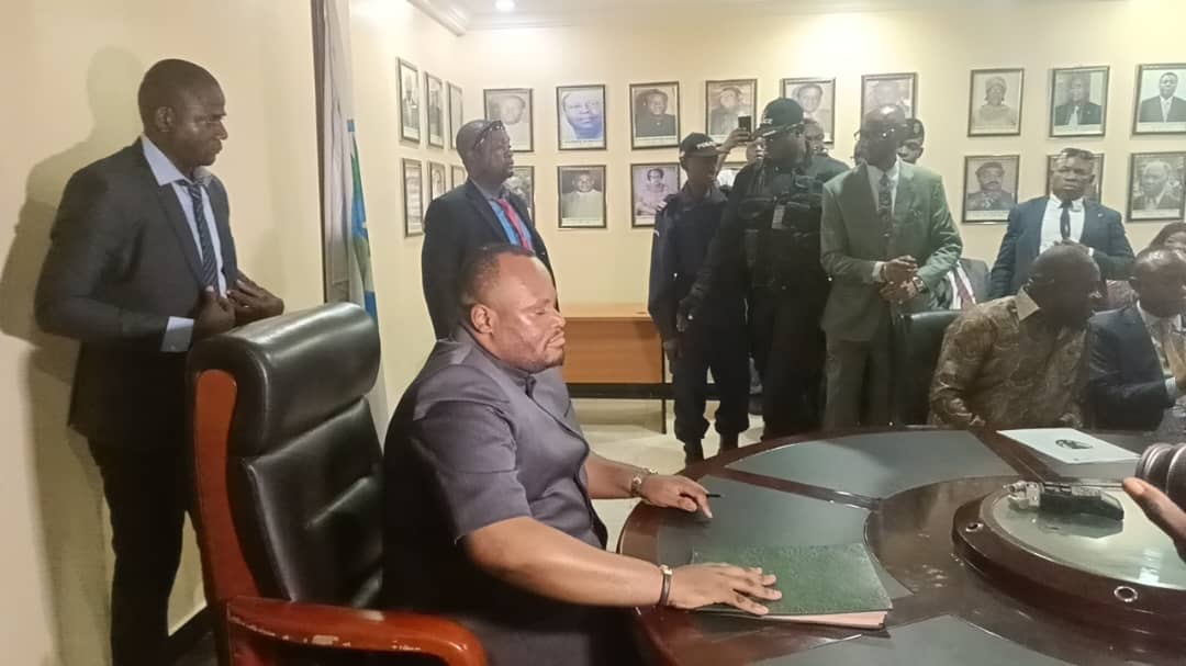 You are currently viewing RDC : Daniel Bumba officiellement Gouverneur de Kinshasa 