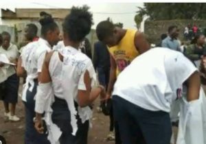 Lire la suite à propos de l’article Kinshasa : Interdiction de toutes manifestations de joie dans les rues après l’examen d’État 