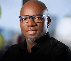 Lire la suite à propos de l’article Nigeria : Un milliardaire meurt en sautant du balcon de son appartement à Lagos