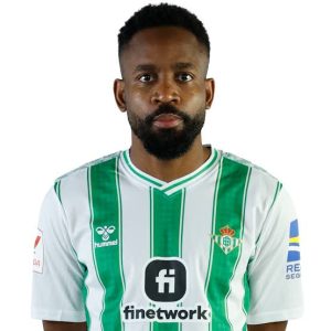 Lire la suite à propos de l’article Football/Ouverture des camps d’entraînement de Betis Séville : Cédric Bakambu exprime ses vœux de réussite aux jeunes 