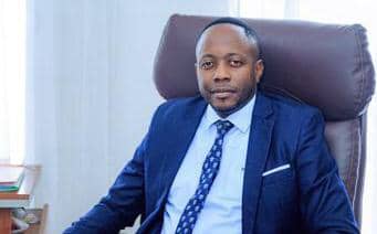 Lire la suite à propos de l’article Drame au stade des martyrs : « Ce genre de tragédie imputable à des failles sérieuses dans l’organisation doit cesser »(René Mayilukila)