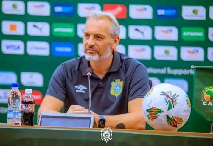 Lire la suite à propos de l’article Éliminatoires CAN 2025 : Sébastien Desabre se montre confiant sur la qualification des léopards