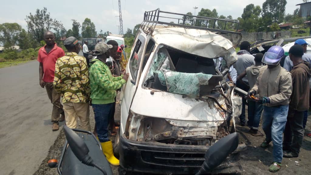 Lire la suite à propos de l’article Rwanda : 3 congolais meurent et d’autres personnes blessées dans un accident à Bugarama