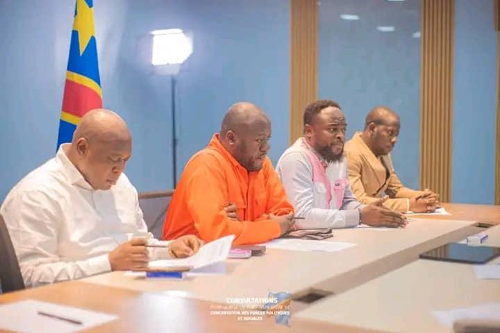 Lire la suite à propos de l’article Kinshasa : L’aternative 2028 dénonce la carence des policiers dans des sous-commissariats et la surprotection des politiciens