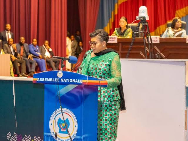 Lire la suite à propos de l’article Insécurité en Ituri et au Nord-Kivu : Gratien Iracan promet d’interpeller Judith Suminwa à l’Ass.Nat