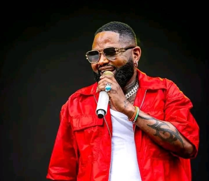 Lire la suite à propos de l’article Musique : Après le double concerts de Fally Ipupa, le Festigola reporté sine die