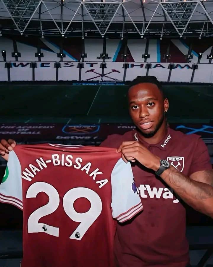 Lire la suite à propos de l’article Football : Aaron wan-Bissaka signe à West Ham