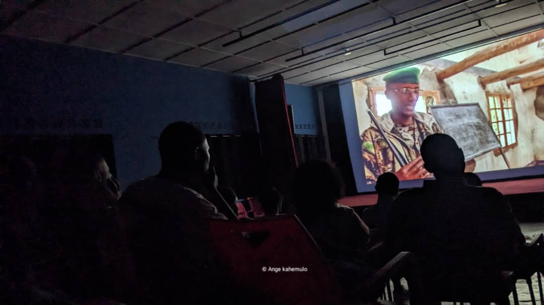 You are currently viewing Goma : Dans une situation sécuritaire incertaine, des jeunes se réunissent autour du film « L’Empire du Silence »
