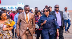 Lire la suite à propos de l’article Kasai-oriental : la Vice-Ministre de l’Intérieur à Mbuji-Mayi pour participer au forum du grand Kasaï