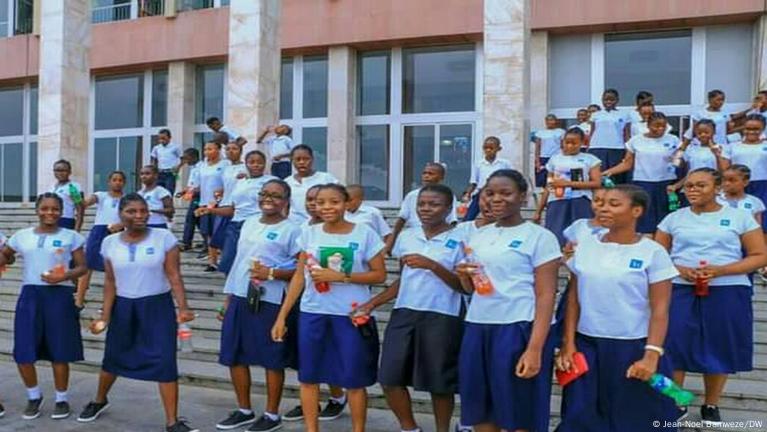 Lire la suite à propos de l’article Luttre contre le Mpox à l’école : Le Dr Roger Kamba recommande aux parents de veuillez sur l’application des mesures d’hygiène