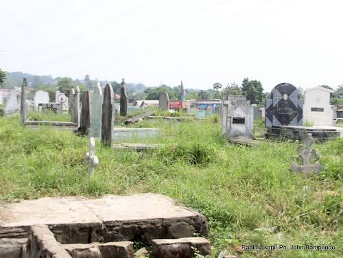 You are currently viewing Kinshasa : les corps abandonnés dans des morgues seront inhumés dans les jours à venir au cimetière Fula-Fula