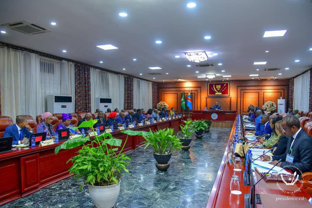 You are currently viewing RDC : de retour au pays, Félix Tshisekedi convoque un conseil des ministres extraordinaire ce lundi