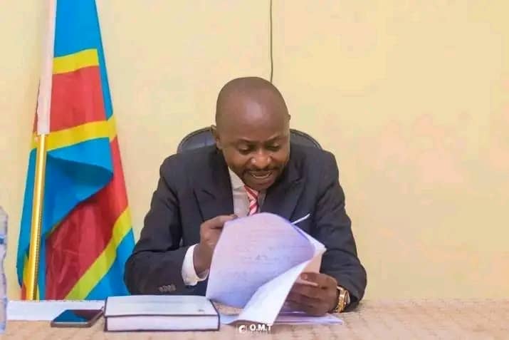 You are currently viewing TRIBUNE D’ARISTOTE NGARIME : JOSEPH KABILA -KABANGE A OUVERT LS PORTES DE  PÉKIN(CHINE) A FELIX TSHISEKEDI