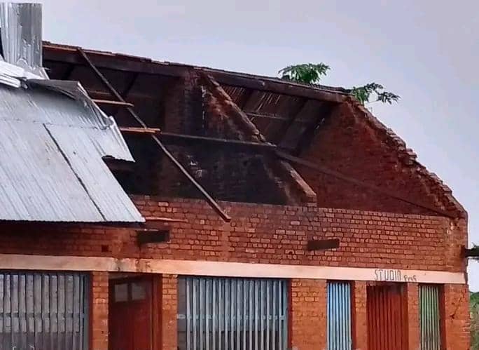 You are currently viewing Kasaï-Central : Des dégâts énormes enregistrés après une pluie diluvienne à Luiza, une structure appelle à l’intervention des autorités