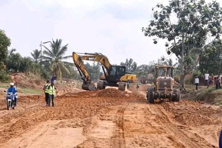 You are currently viewing Kasaï-Central : Début des travaux de construction de la route Kananga-Kalamba-Mbuji