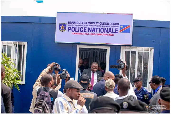 You are currently viewing RDC: Jacquemin shabani inaugure quelques sous-commissariat du district de la Funa