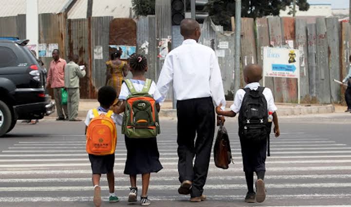 Lire la suite à propos de l’article Kinshasa : Rentrée scolaire timide et inquiétante dans plusieurs communes