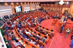 Lire la suite à propos de l’article RDC/ Sénat : la rentrée parlementaire fixée au lundi 16 septembre prochain