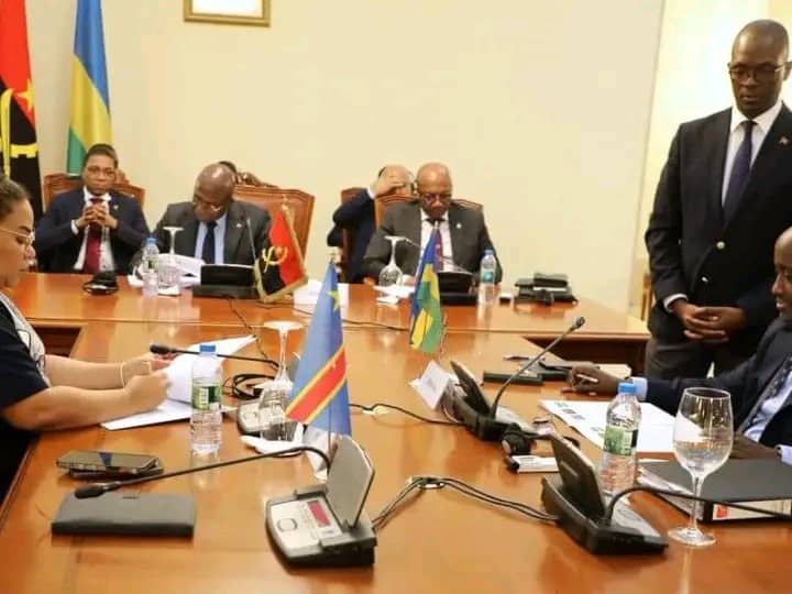 Lire la suite à propos de l’article Guerre à l’Est : l’UE salue les résultats encourageants de la 5è réunion entre la RDC et le Rwanda dans le cadre du processus de Luanda 