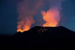 Lire la suite à propos de l’article Goma : l’éruption du volcan nyamulagira confirmer, certains agents de l’OVG menace d’entrer en grève