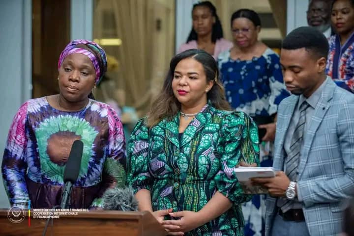 Lire la suite à propos de l’article Processus de Luanda: « Nous ne pouvons pas avancer vers une paix régionale, si l’une des parties refuse de reconnaître ses griefs » (Thérèse Kayikwamba)