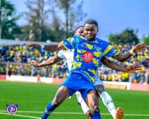 Lire la suite à propos de l’article Foot/Ligue 1 : le derby Lushois suspendu suite aux incidents survenus au stade Frédéric Kibassa Maliba