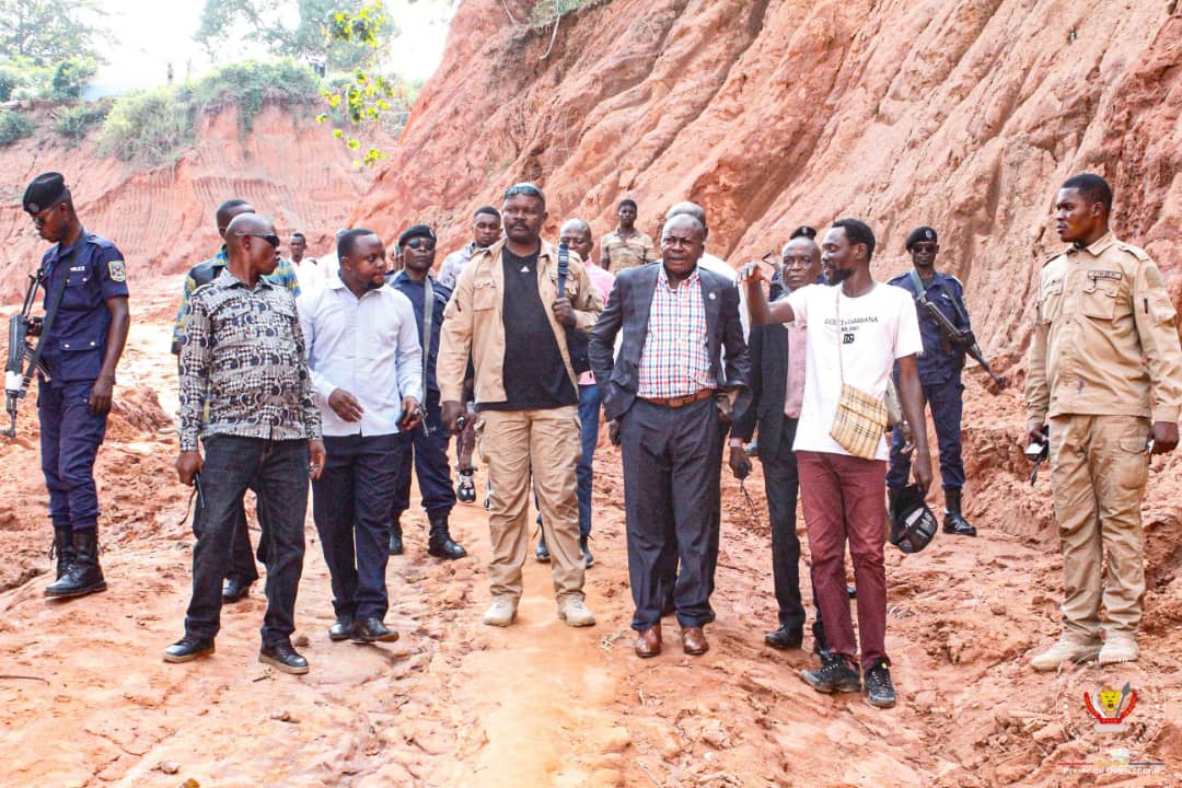 Lire la suite à propos de l’article Kasaï-Central : lancement des travaux du grand collecteur d’eau à Kananga