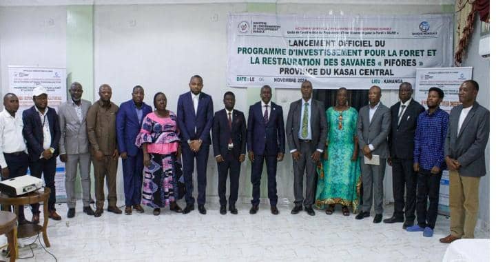 You are currently viewing Kasaï-Central : le Gouverneur de province lance un programme d’investissement pour la forêt et la restauration des savanes