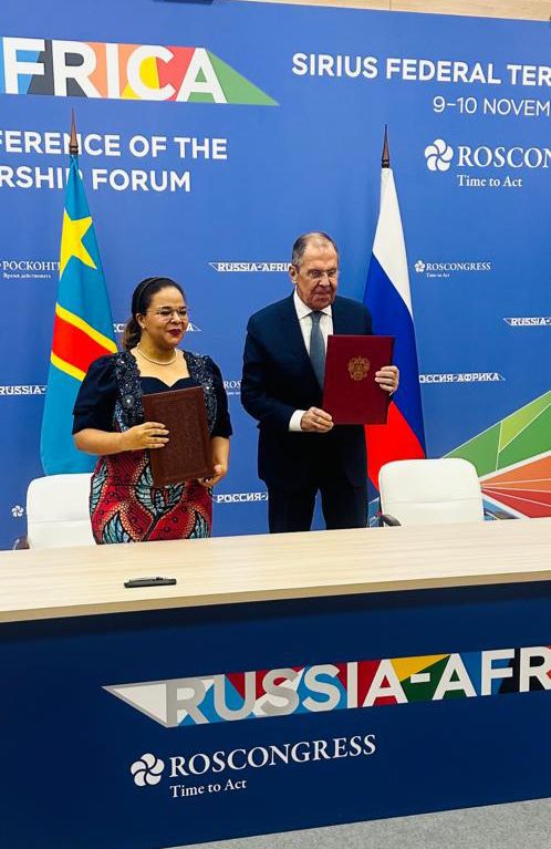 Lire la suite à propos de l’article Diplomatie : Un nouvel accord entre RDC et la Russie sur la suppression de visa aux détenteurs de passeports diplomatiques et de service 