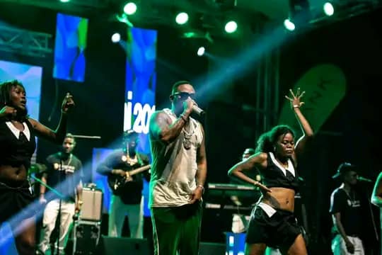 Lire la suite à propos de l’article Goma : Ferre Gola chante la paix à la clôture du Festival Amani
