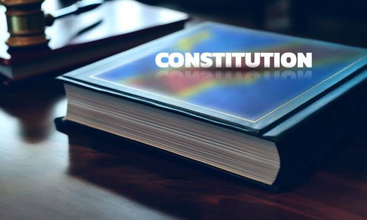 Lire la suite à propos de l’article Révision de la constitution : la question de l’irrévocabilité de la nationalité congolaise d’origine sur la table de discussion